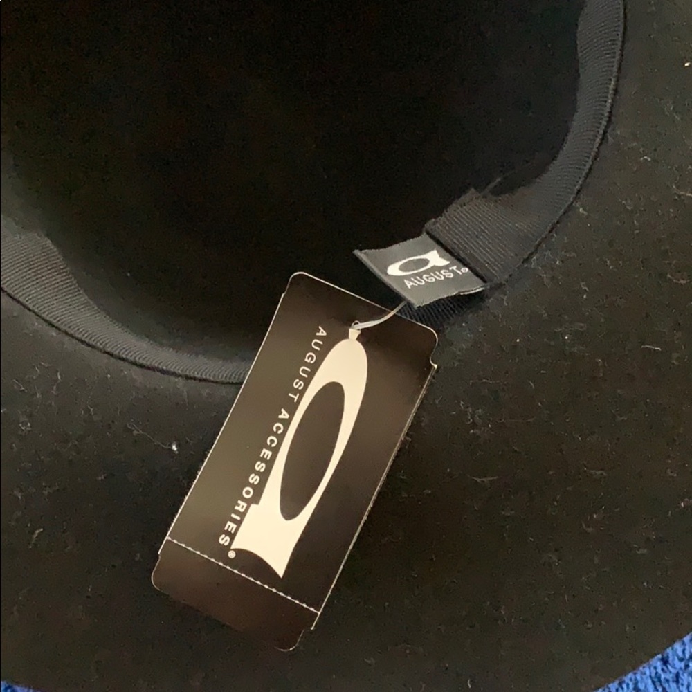 Hat - Picture 4 of 6